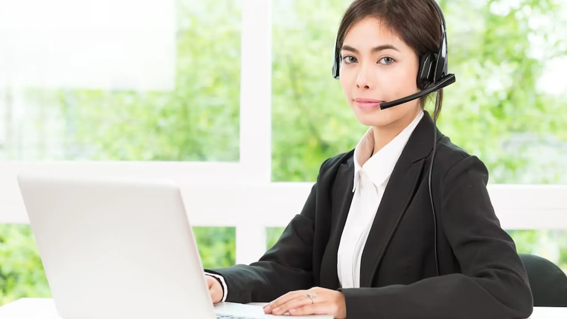 Đội ngũ hỗ trợ khách hàng yo88 sẵn sàng phục vụ